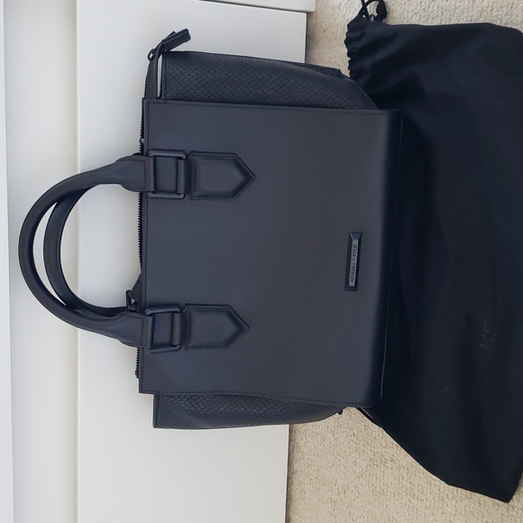 Kendall + Kylie handbag - Picture 3 of 12